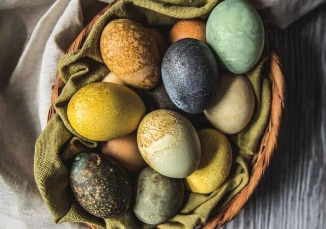 natural egg dye